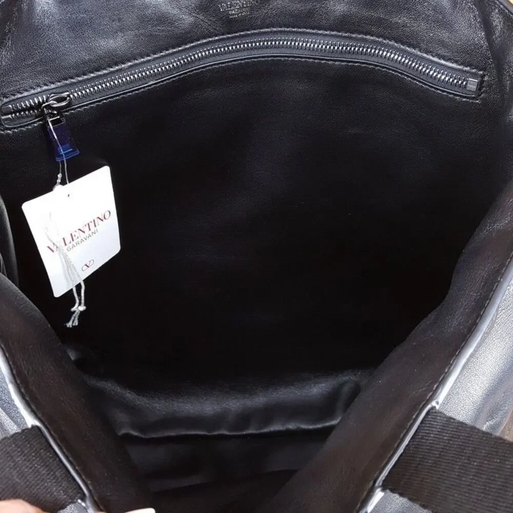 VALENTINO GARAVANI Mens Black Nappa Leather Tote V Logo Plaque Top Handle $2595